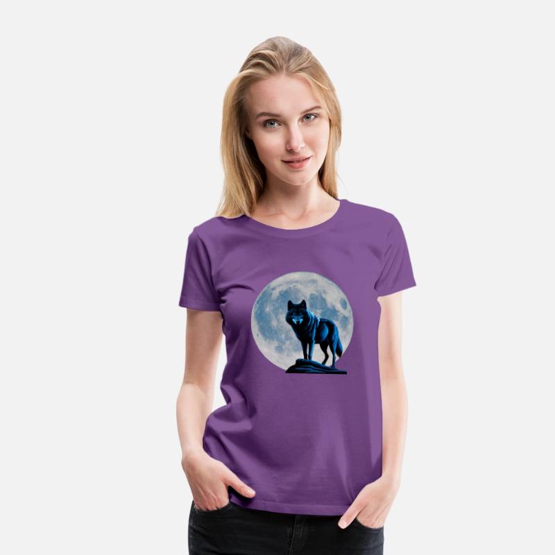 Wolf howling at the moon graphic t-shirt